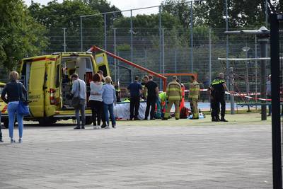 Jongetje (10) dat onwel werd op schoolplein in Arnhem overleden