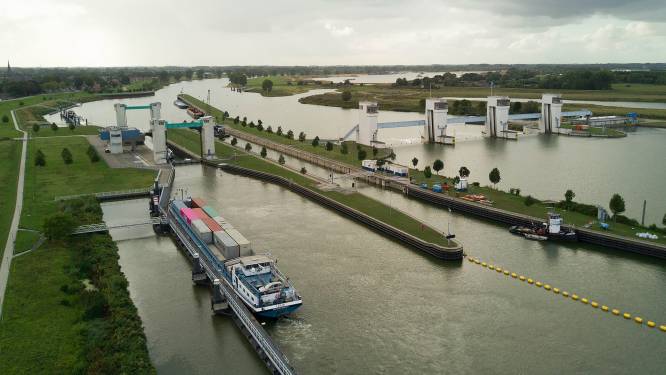 Sluis bij Lith voorlopig op 'halve kracht’ door grote beurt
