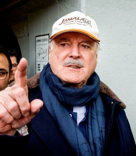 John Cleese weer in Nederland: ‘Hij houdt er tótaal niet van gefotografeerd te worden’