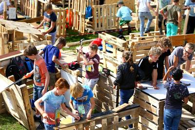 Kinderen timmeren er weer op los in Bennekom