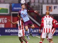 Uitgerekend één dag nadat de ontslagbrief op de mat valt, helpt de spits Helmond Sport aan een comeback