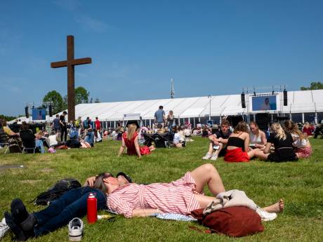 Schommelen met God in Biddinghuizen: ‘Hoe mooi kan het zijn?’