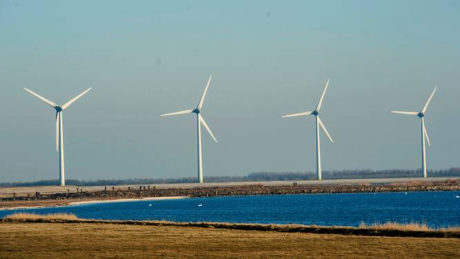 Deel IJsselmeer bij Flevoland afgesloten voor de vaart vanwege bouw van windpark
