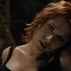 Opgepast: Scarlett Johansson laat ons alle hoeken van de kamer zien