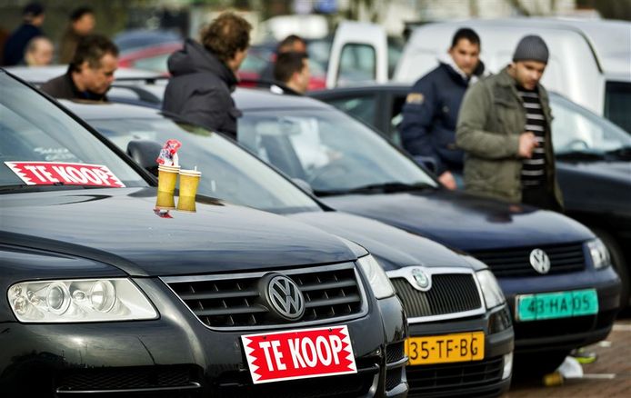 Arnhem krijgt wekelijkse automarkt bij GelreDome | Arnhem e.o. |  gelderlander.nl