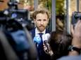 Minister Dennis Wiersma (Primair en Voortgezet Onderwijs) geeft een reactie over zijn gedrag als Kamerlid nadat de onderwijsminister hierover eerder op de dag excuses maakte aan de VVD-fractie van de Tweede Kamer.