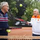 De veteranen Swart en Okker moeten ouderen aan het tennissen houden