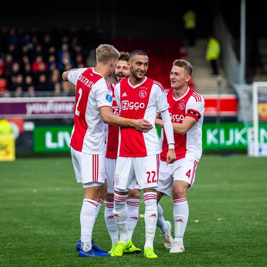 Vanmiddag declasseerde Ajax Excelsior.