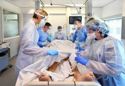 Iets minder coronapatiënten in ziekenhuizen en ook aantal besmettingen daalt verder in Nederland