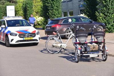 Vrouw gewond naar ziekenhuis na val van duo-fiets in Maarheeze