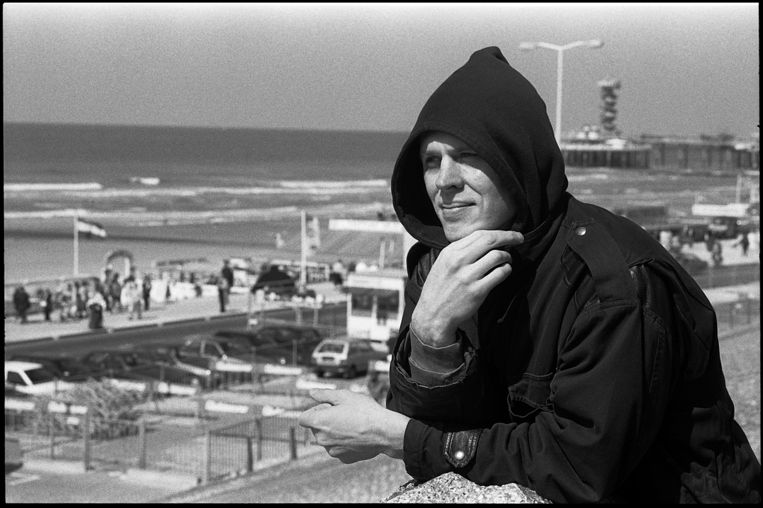 Zanger en gitarist Tom Verlaine in 1990 in Scheveningen. Beeld Roy Tee/ANP