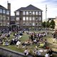 Opinie: Universiteiten zitten klem. Meer of juist geen Engelstalig onderwijs lost dat niet op