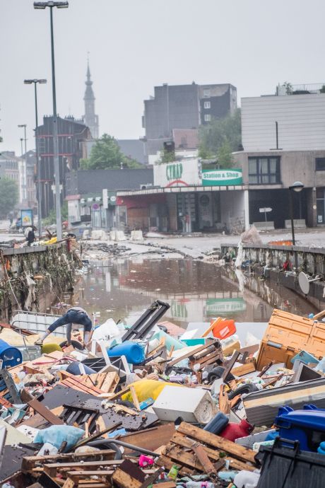 Un an et demi après les inondations, Verviers est toujours défigurée: “On nous a oubliés”