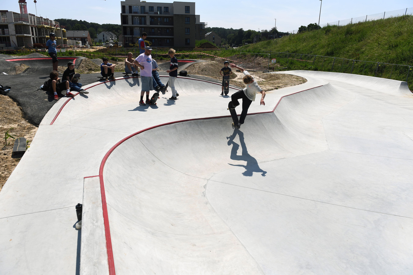 Pumptrack en skatepark bij sportcentrum Bart Swings geopend Foto hln.be