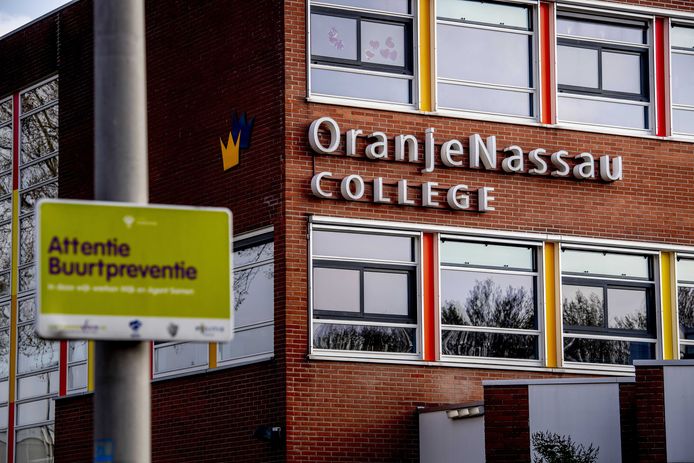Lokale partij Zó! Zoetermeer wil weten hoe het met de ventilatie van de Zoetermeerse schoolgebouwen, waaronder het Oranje Nassau College Parkdreef, gesteld is.