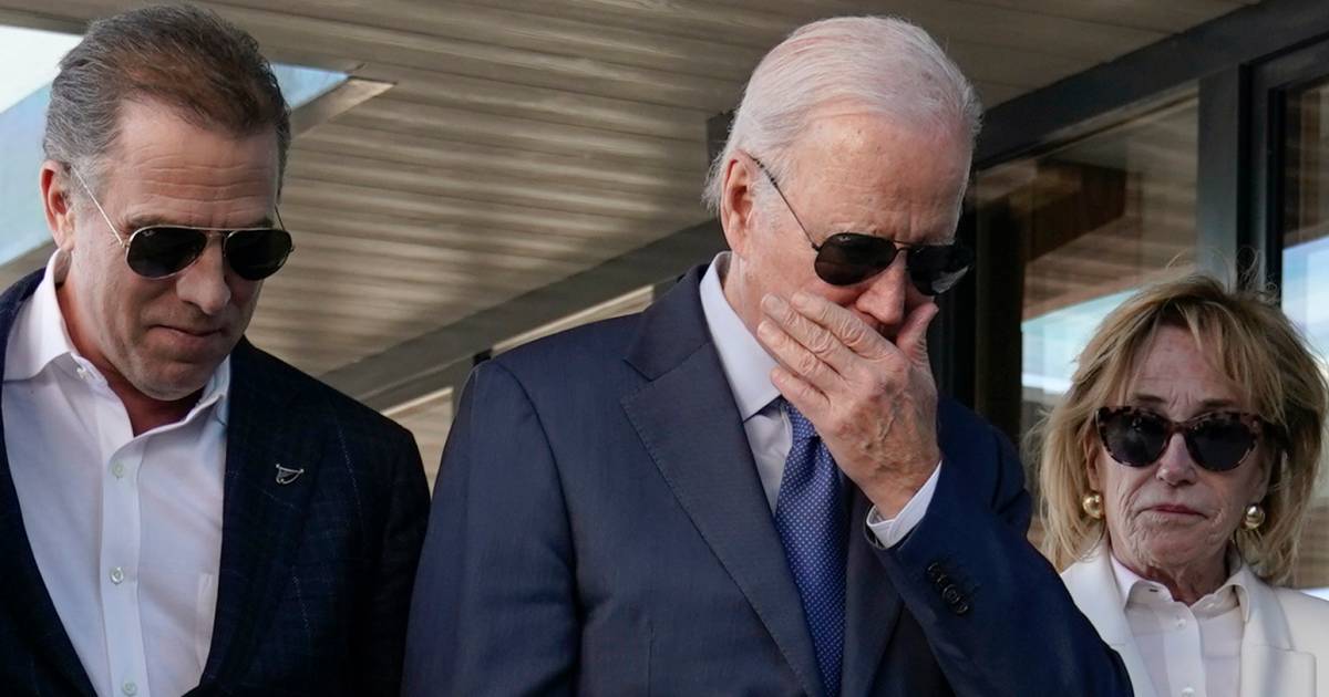 Emotional Biden meets pastor who officiated his son’s last rites |  outside