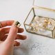 Bling bling: met deze tips houd jij je sieraden langer mooi