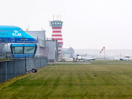 Lezers over 'laatste kans’ voor Lelystad Airport: ‘Dit vliegveld is meer een Liegveld’