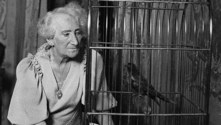 Actice Esther (Hes) de Boer-van Rijk (1853-1937), in het toneelstuk 'Levensavond'. Beeld anp
