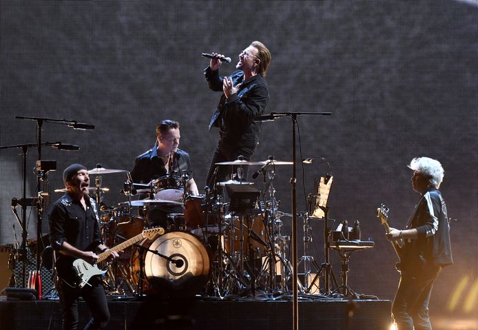 U2