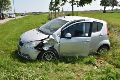 Frontale botsing tussen tractor en auto in Delwijnen