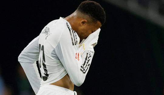Real Madrid, de grootste club ter wereld die vergleed tot ‘crèche’ en ‘in het verleden leeft’
