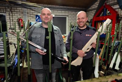 Tekort aan kruisbogen door grote aanwas Jorisgilde: ‘Dan maken we ze zelf maar’