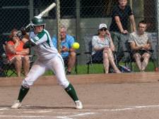 Ranglijstaanvoerder Roef! slaat mis, er wordt geen softbalkampioen uitgeroepen