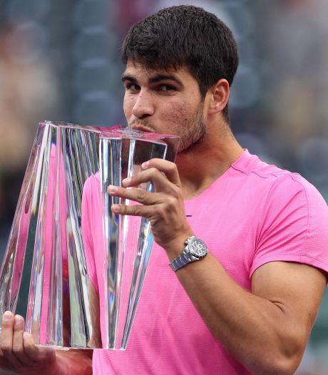 Carlos Alcaraz survole Indian Wells et redevient numéro 1 mondial
