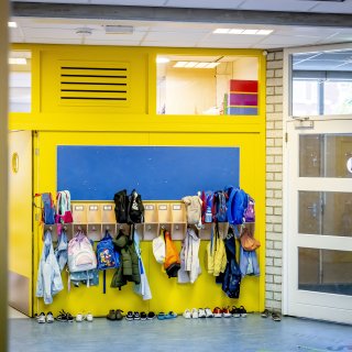 Number of Amsterdam children missing school long-term rose again last year