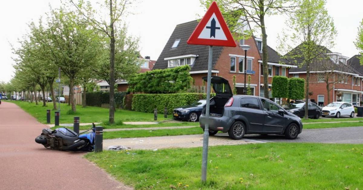 Scooterrijder gewond bij aanrijding in Meteren.