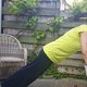Sportvlogger Lot (62): kleine oefeningen tijdens het relaxen in de tuin