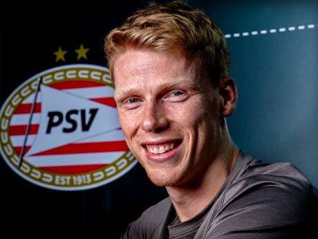 De vader van ‘de telefooncentrale’ is enorm trots op deze PSV-kampioen: ‘Hij heeft er echt voor geleefd’