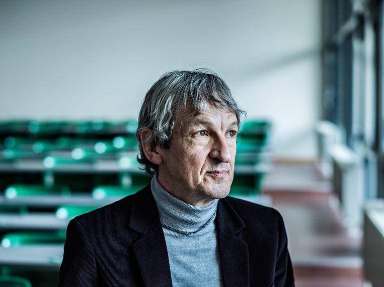 ‘Als we de winst die we uit de huidige productie halen op dezelfde manier zouden verdelen als in de jaren 70, zouden we nog maar vijftien of twintig uur per week moeten werken’ Beeld Johan Jacobs