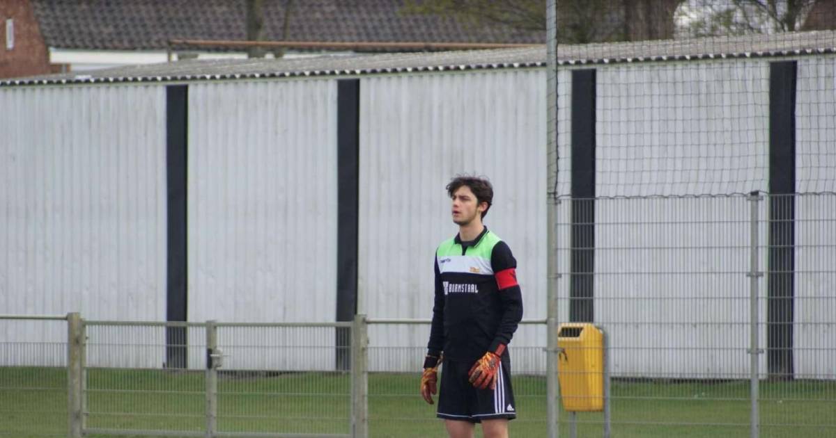 Doelman Koopman van Graauw scoort van eigen helft: ‘Kwam door de wind’