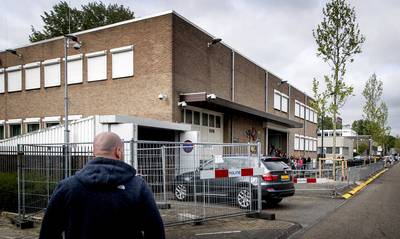 Holleeder ontkent aanslagen op Van Hout