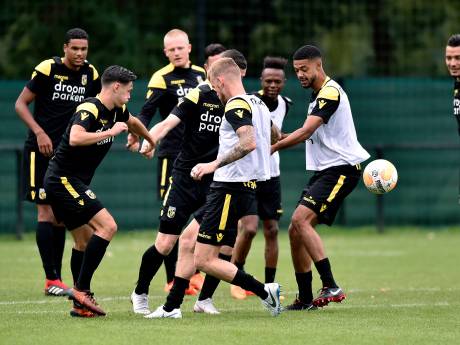 Vitesse wil stunten tegen Van Wolfswinkel en co