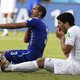 Suárez bijt Chiellini: 'Belachelijk dat hij geen rood kreeg'