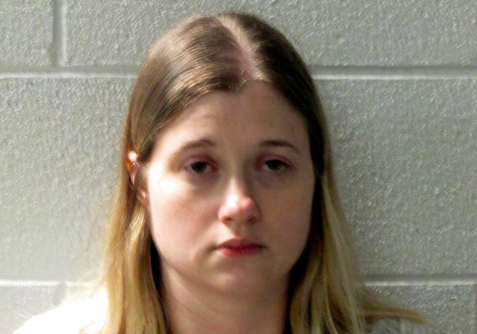Krista Noelle Madden  (35) zit in de cel voor moordpoging op haar eigen dochtertje.