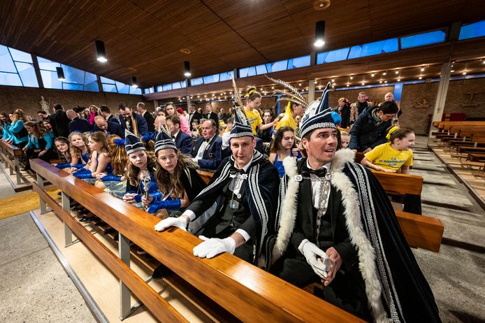 Prins Wilbert d’n Urste met zijn gevolg
