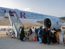 43 Nederlanders en hun families geëvacueerd uit Kaboel, vliegtuig geland in Doha