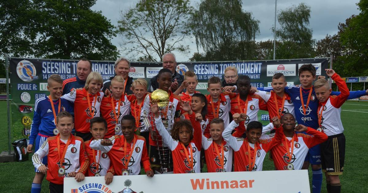 Feyenoord en Zenit poulewinnaars op D-toernooi in Zieuwent - De Gelderlander