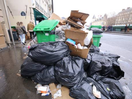 Grève des éboueurs à Paris: le mouvement suspendu à partir de mercredi