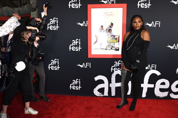 Serena Williams op de première van de film 'King Richard', waarvan ze de executive producer is,  op het American Film Fest maandagavond in Los Angeles.