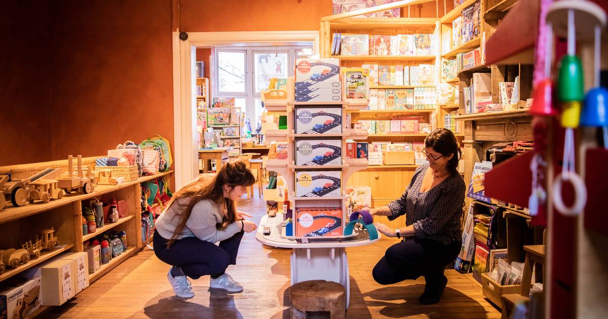 Pogo stick sprong zadel kom Vergeet bol.com, in deze acht Oost-Vlaamse speelgoedwinkels vind je wat je  zoekt voor Sint-Maarten of Sinterklaas | Gent | pzc.nl