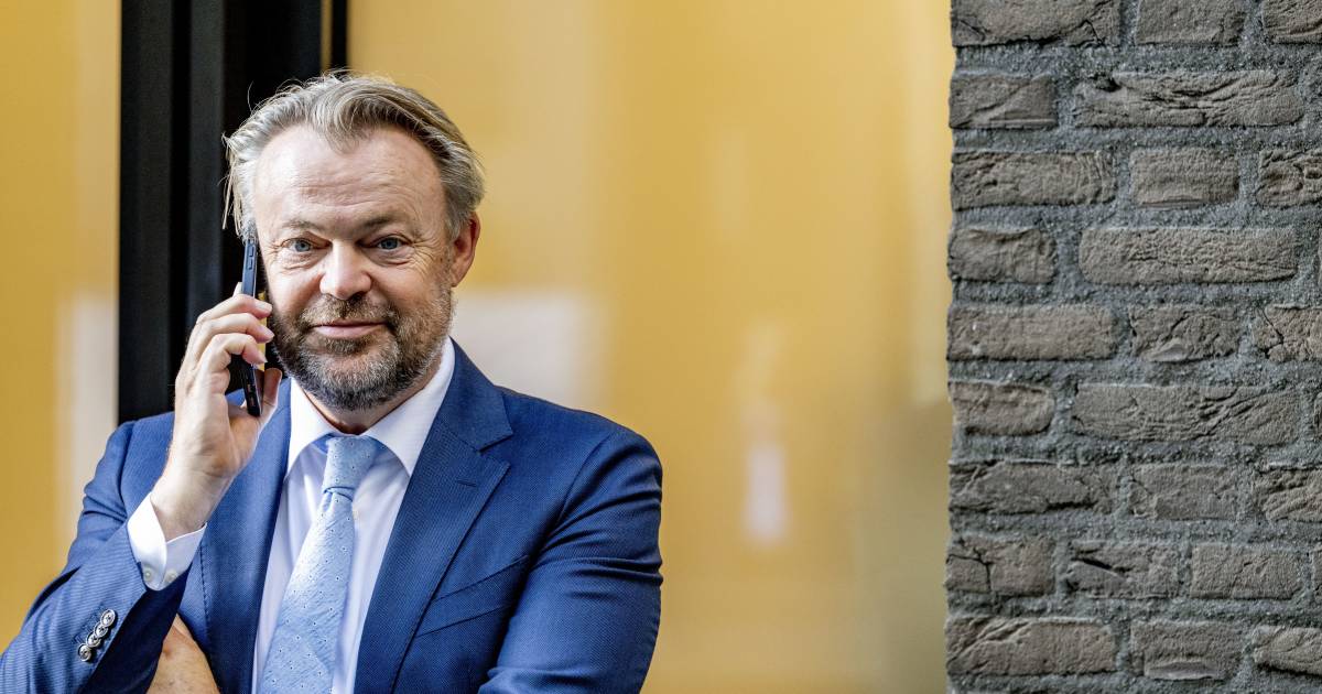 NPO veroordeelt reactie toezichthouders WNL op baas Bert Huisjes ‘Geen