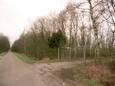 De ingang van de voormalige stortplaats aan de Victoriedijk op een archieffoto in 1999