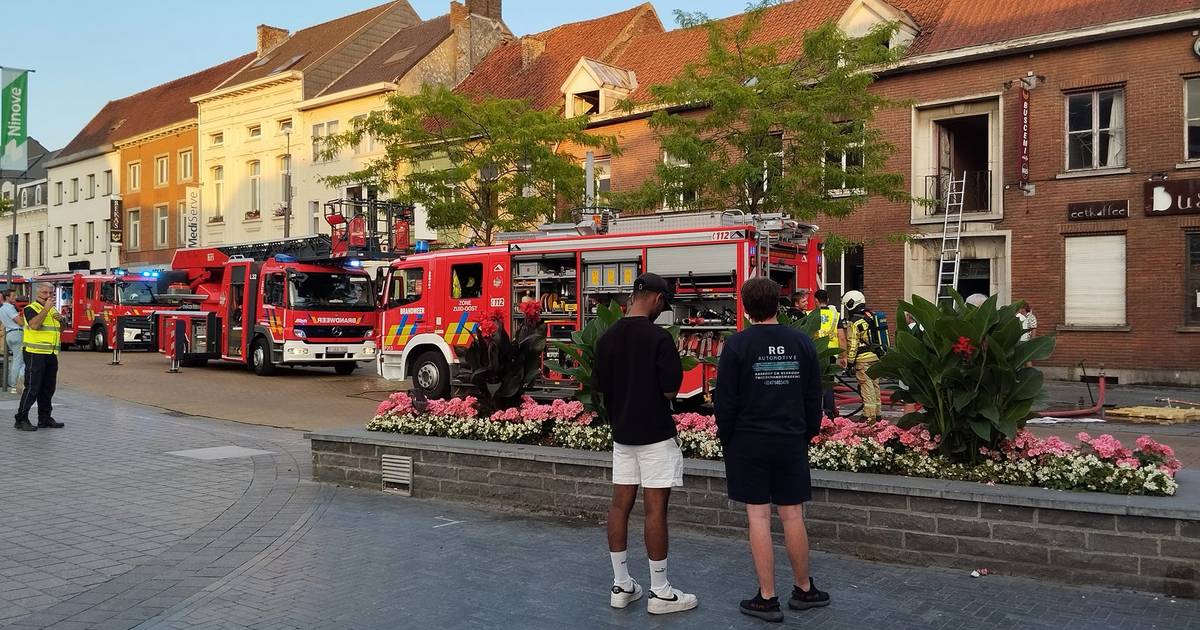 Brand in leegstaande horecazaak onderzoek naar oorzaak opgestart