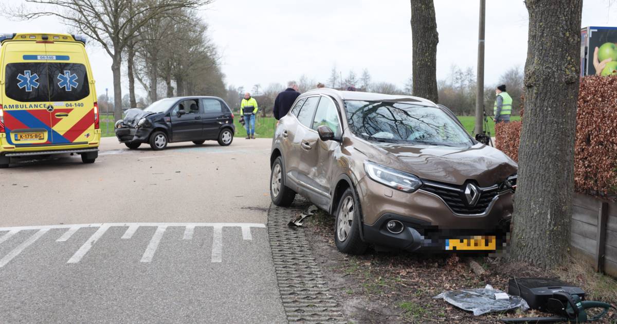 voorspelling Weg huis bord Vrouw uit Dalfsen raakt gewond bij ongeval op kruising in Nieuwleusen |  Vechtdal | destentor.nl