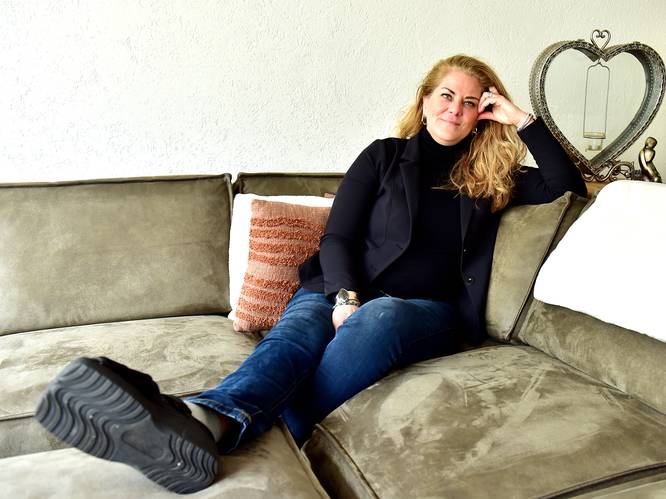 Franka’s voet groeide scheef na mislukte operatie in Spanje: ‘Elke stap voelt alsof ik op scheermesje sta’